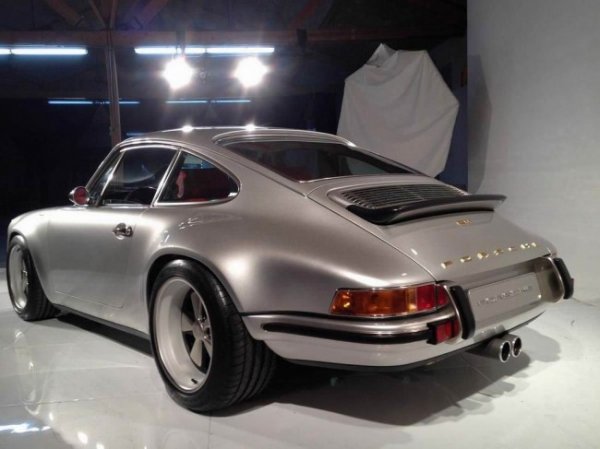 Porsche 911 (964) от ателье Singer Vehicle Design