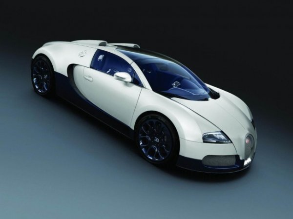 Bugatti привезла в Шанхай две спецверсии Veyron